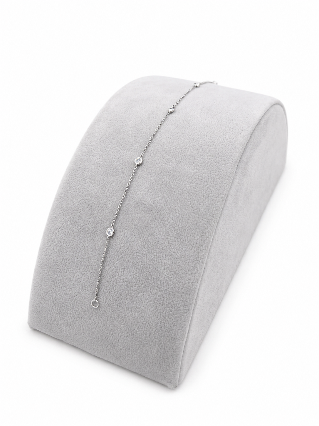 18kt White Gold 0.25ct 5-Diamond Bracelet