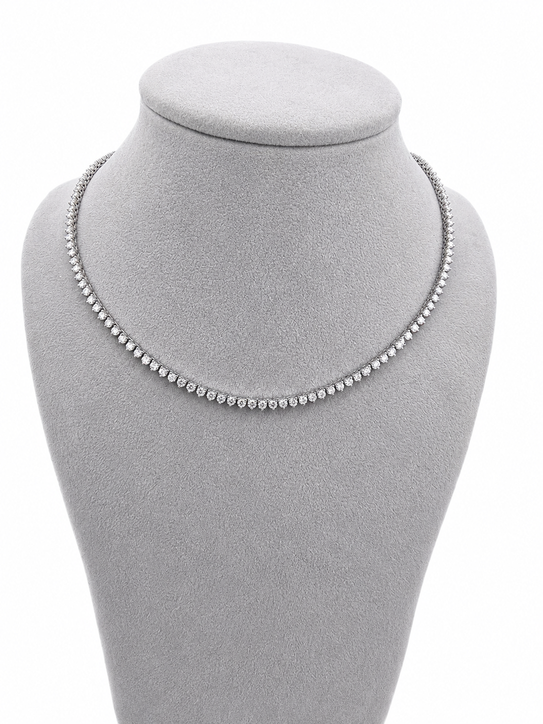 18kt White Gold Diamond Tennis Necklace