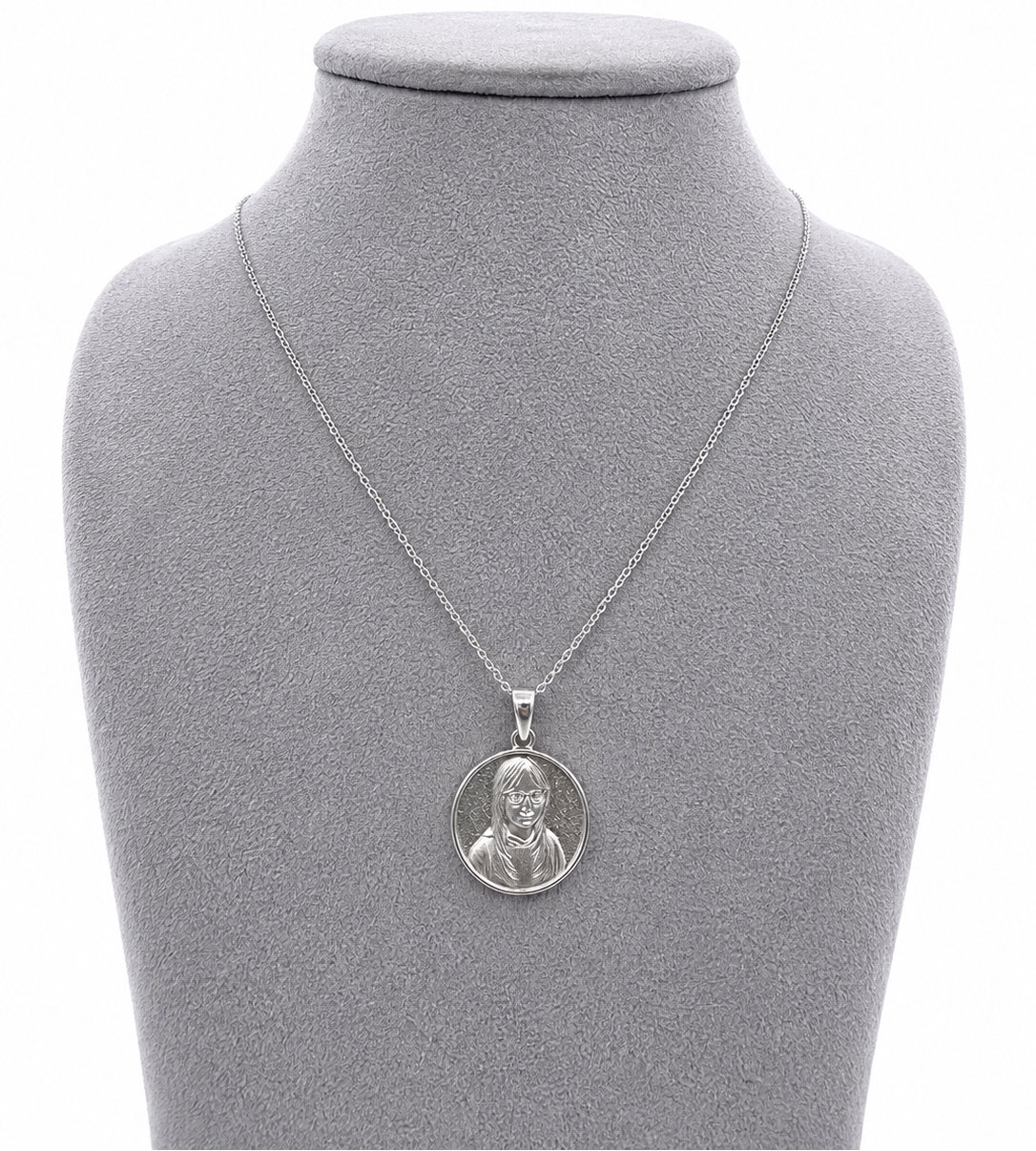 Custom Portrait Pendant in 925 Silver