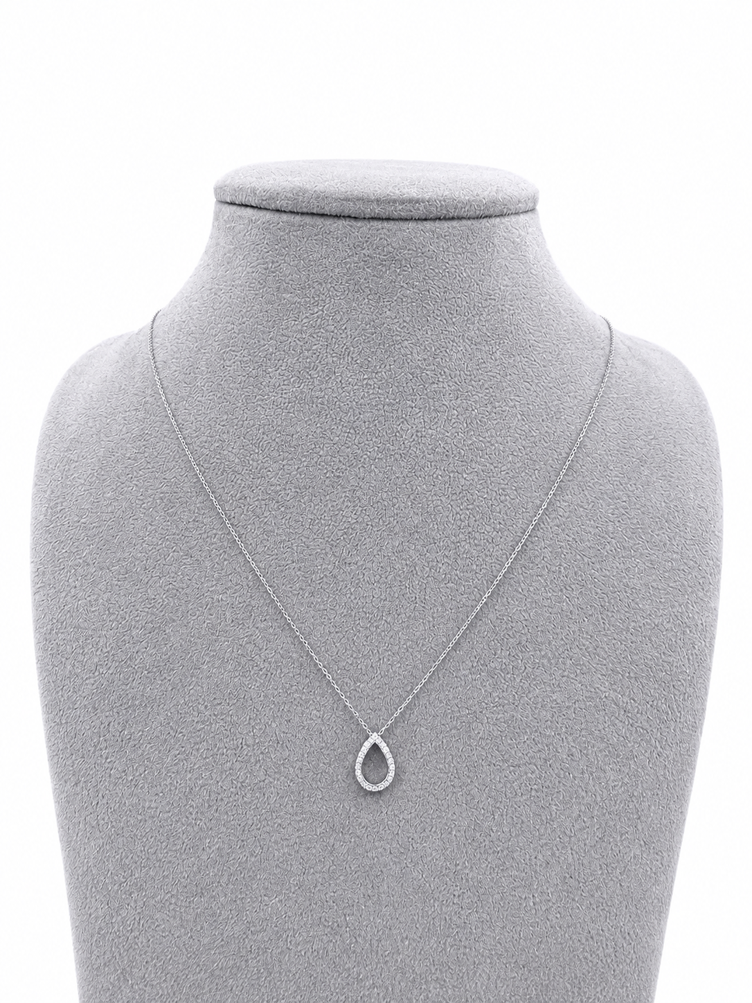 18kt White Gold 0.06ct Diamond Teardrop Necklace