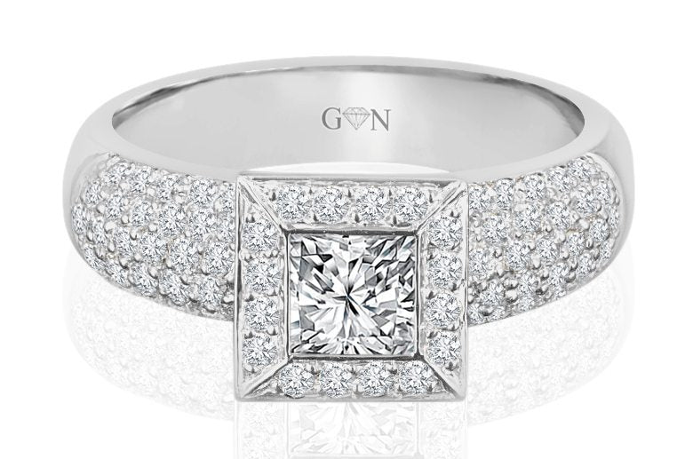 Princess Cut Diamond Halo Engagement Ring