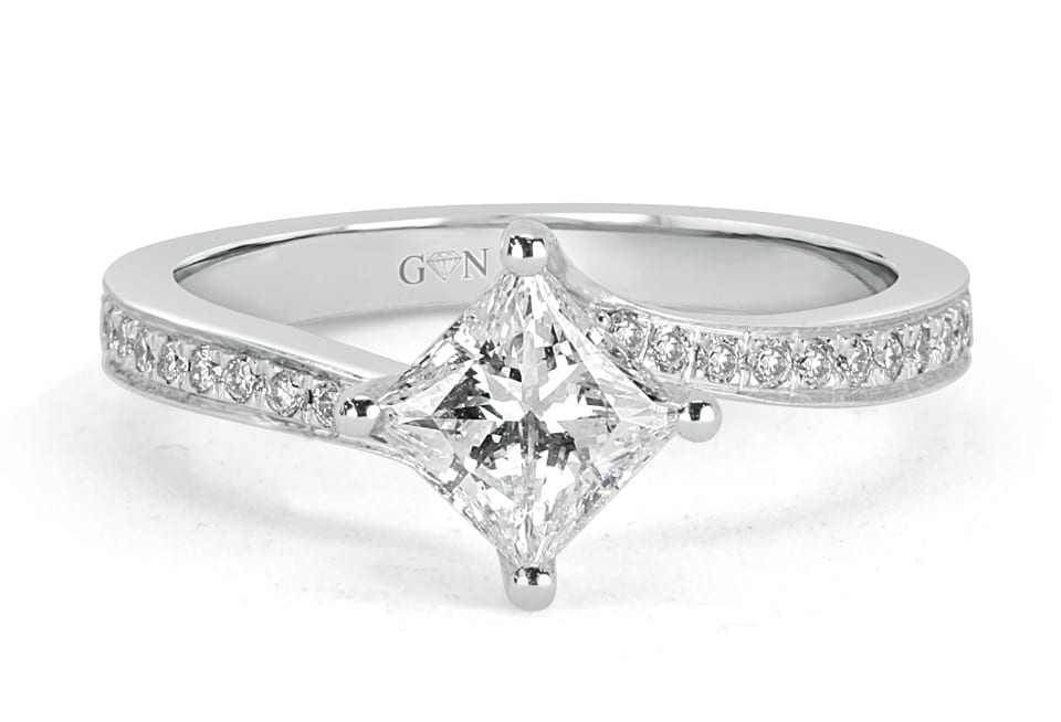 Diamond Solitaire Engagement Ring
