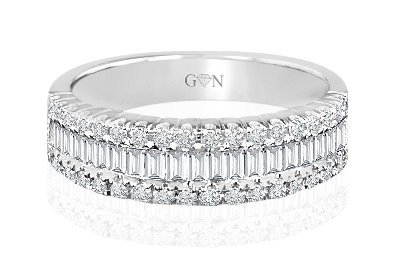 Baguette and Round Brilliant Cut Diamond Ring