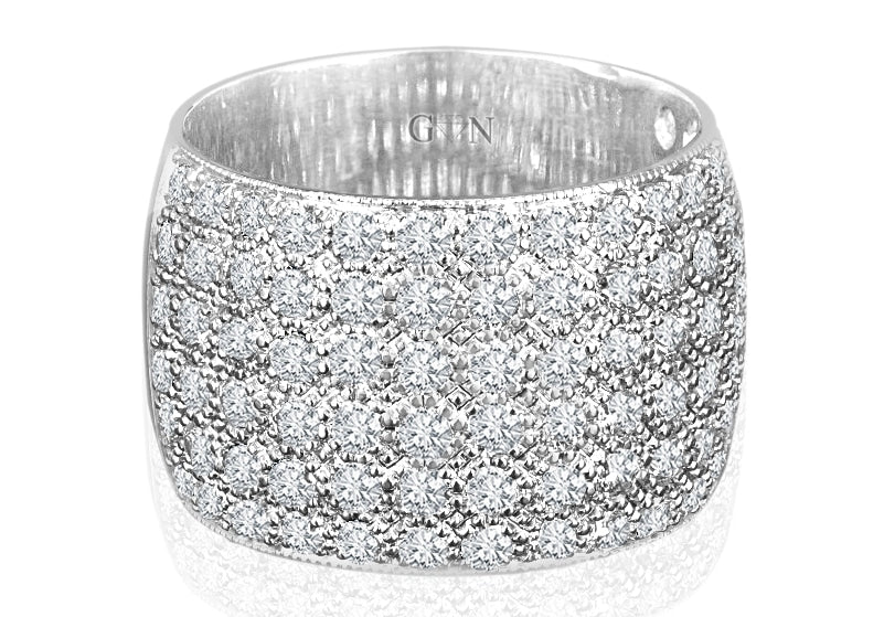 Round Brilliant Cut Micro Pave Diamond Ring - R527
