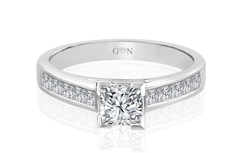 Princess Cut Diamond Engagement Ring