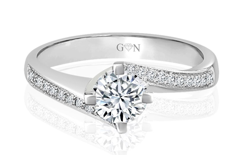 Round Brilliant Cut Diamond Engagement Ring
