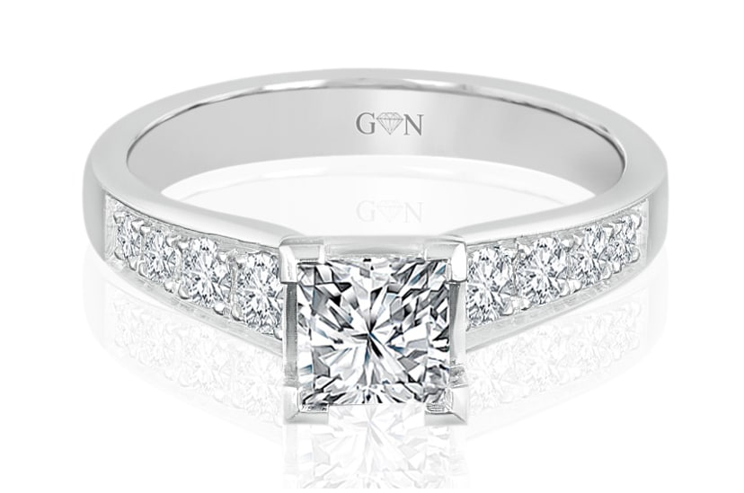 Round Brilliant Cut Diamond Engagement Ring