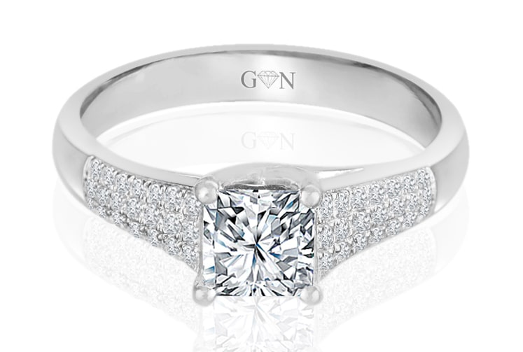 Princess Cut Diamond Engagement Ring