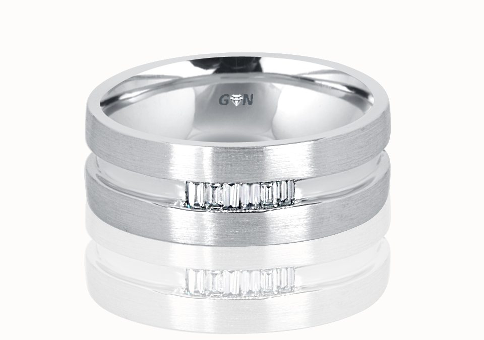 Men's White Gold Baguette Diamond Ring