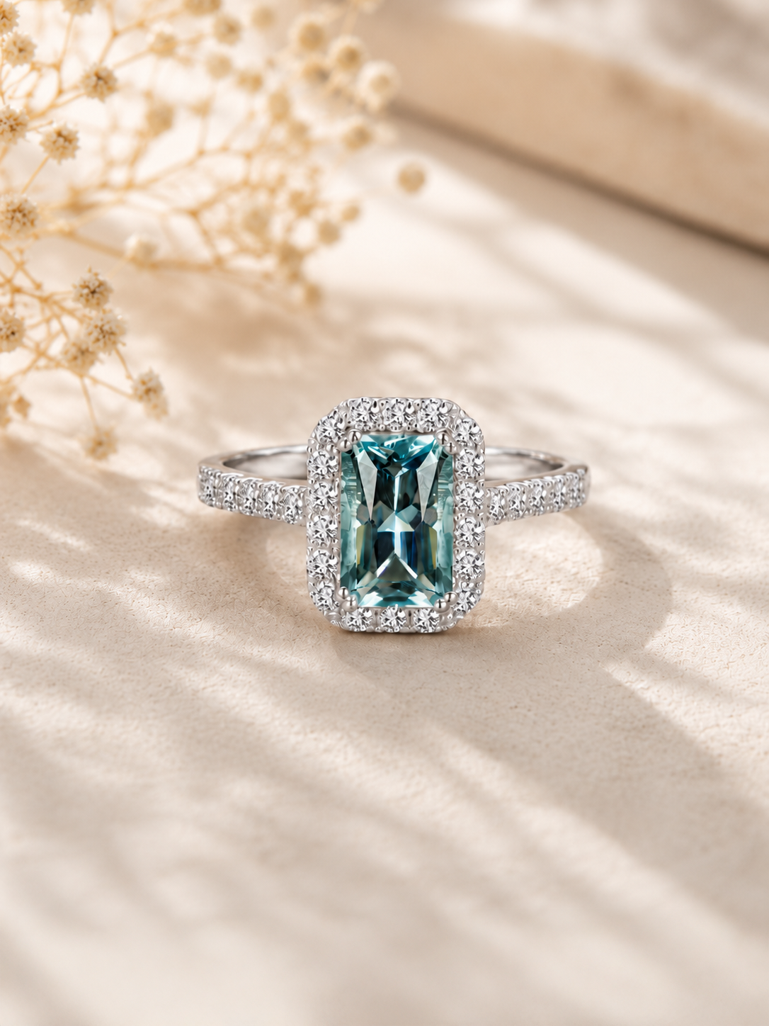 Engagement ring diamond and setting detail